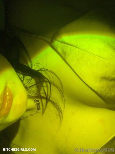 261481584619808767621112087358767525325 thumbnail