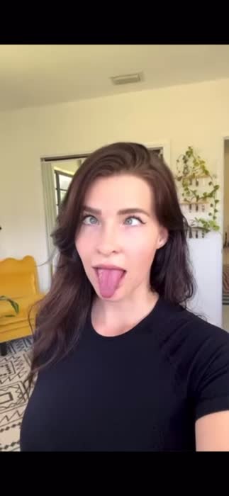 4a4147d86e28026c36408a82c2b1d722162ec605af115e3c81fe3673a565a477 thumbnail