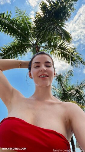 266645378023582469330629786662405143829 thumbnail