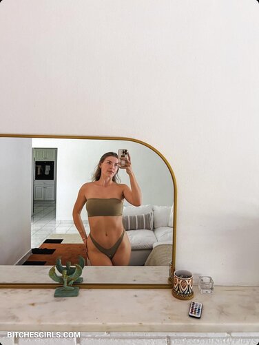 93704447865084290860928583739330078145 thumbnail