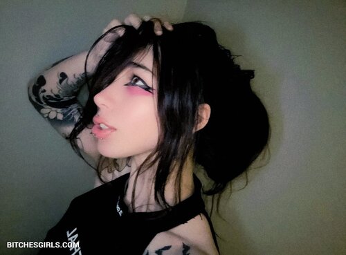 147261299898848556418099449157141058215 thumbnail