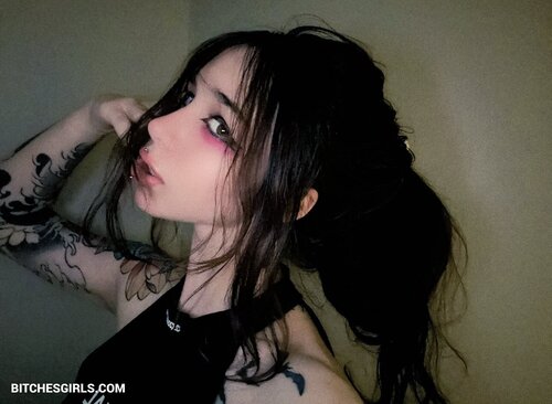 256455564764045720215322998865522916232 thumbnail