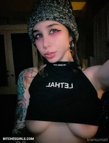 120132969860552153189181098640964830222 thumbnail