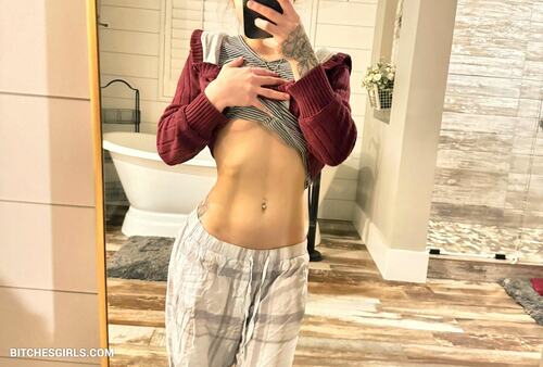 228830982135764485748854901224384755615 thumbnail