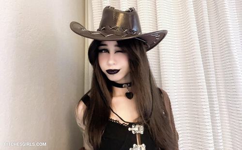 297632721336678112672519919293614166060 thumbnail