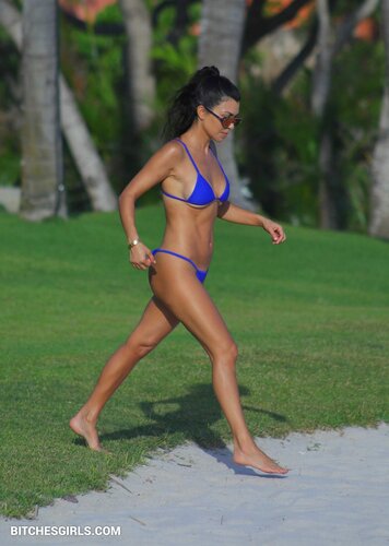 122162207848447851313979556445563064710 thumbnail