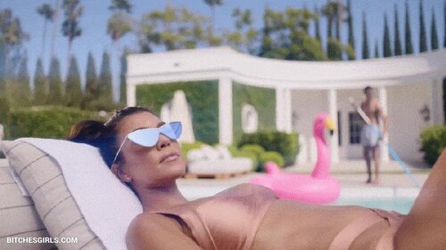 178553058084258309717141239885432850797 thumbnail