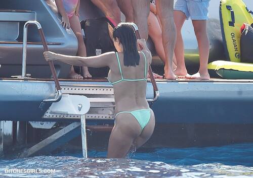 186609911099890563458129637568740310490 thumbnail