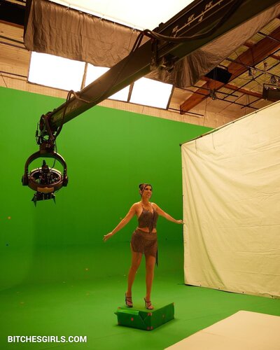 228842570218066292569220168981772383187 thumbnail