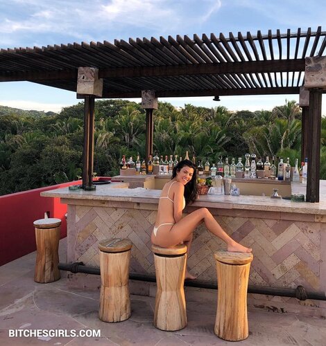 326506123002734536519719919975514450198 thumbnail