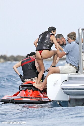 54963437297265199042217674896834091613 thumbnail