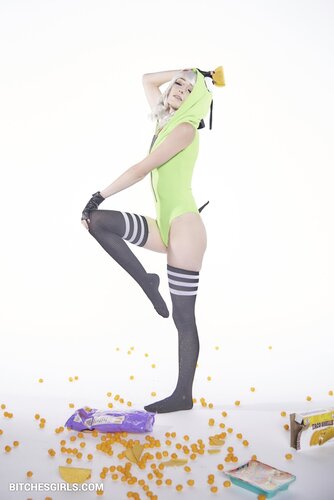 165783145250866627203697895133422964384 thumbnail