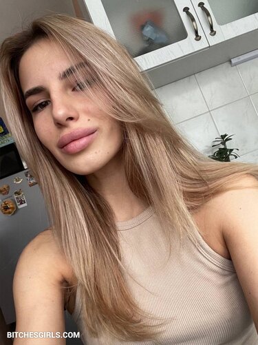 302165796575165624069004117183896211785 thumbnail