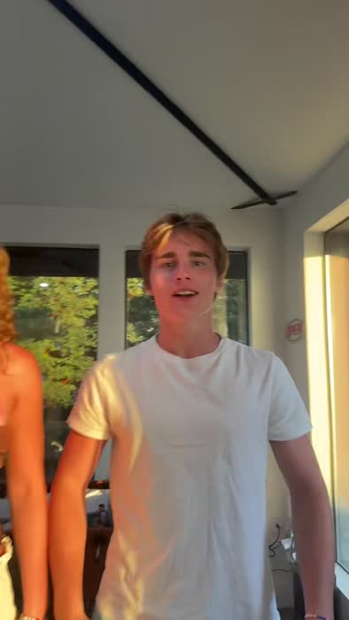 a69cd430572867c78cc8b5aa3e6e77a416778a6b1fe86bcddff5dd5949892115 thumbnail