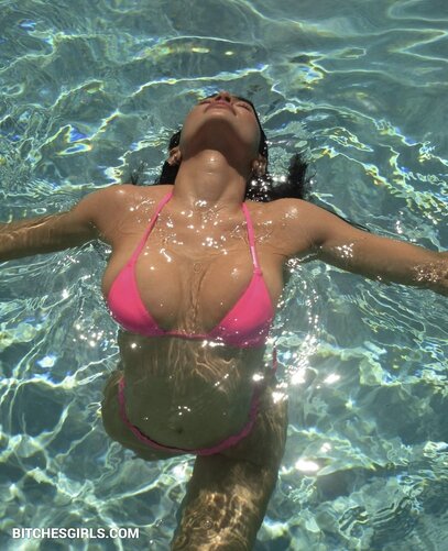 118887660532015622575208783880325873158 thumbnail