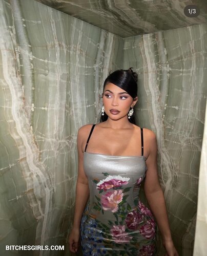 9154693614582602926797695894156238420 thumbnail