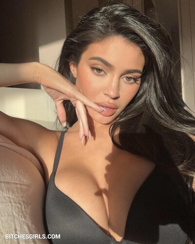 307252986375221297858328163138728131949 thumbnail