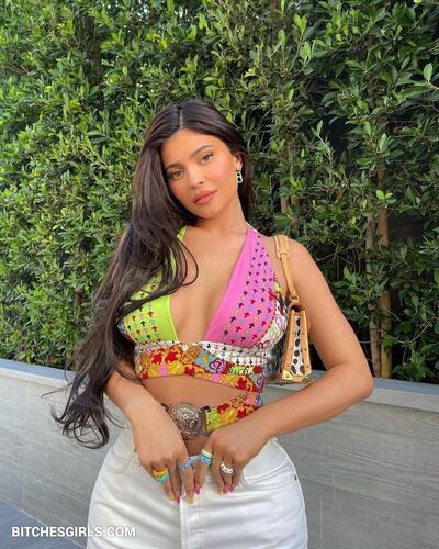 107561863421123428684772522380225139768 thumbnail