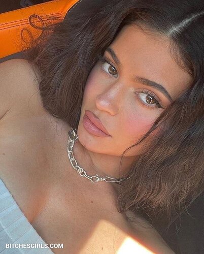 180742505182689634708426071999235233639 thumbnail