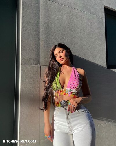 210939902522816160978831244673803118107 thumbnail