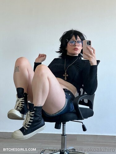 15626398268187651362307613658099945377 thumbnail