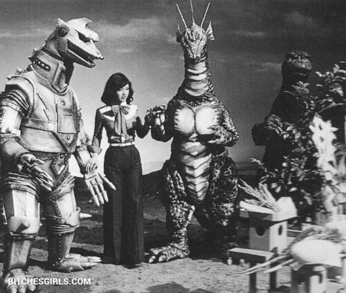 136637425654291742121798471693559475420 thumbnail