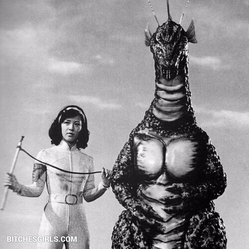 182484402939133843836212422026863008177 thumbnail