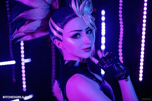 282725444708514398244686203822798846069 thumbnail