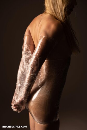 100045233251848894609340352356123408241 thumbnail