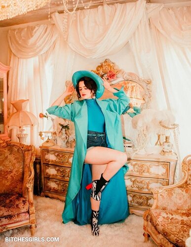 201925954862467924449186583271683301361 thumbnail