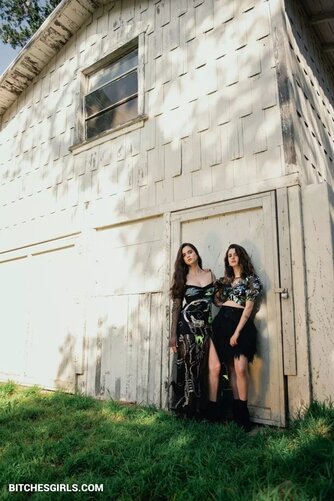 270081888105098024365884025379378317825 thumbnail