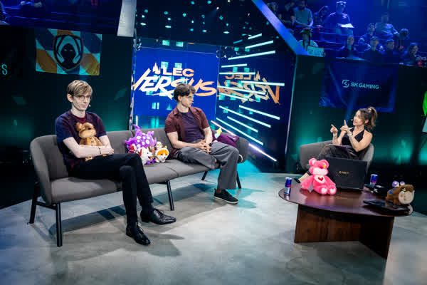 c50db3f71aded6be8c76ffcf555fcf0d83547f1af5825ff7415c473a60bb48a0 thumbnail