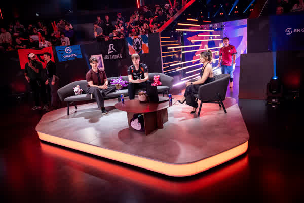 e889d6d4d4bb55cabfbe8816ce8a5608aac57cad4feaf414d3cbb1fab61e2537 thumbnail