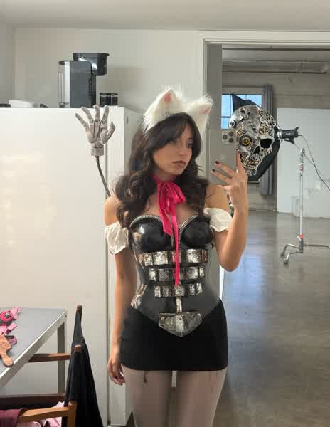 96d95af1d34aa305bd733f4be3900b59d0f7522305cdbd9af40957e033d4b99f thumbnail