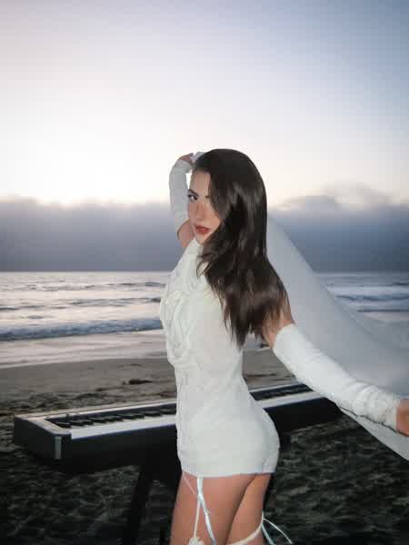 c9eee05685885284db9a4da3d83b1f37e328aff6ec8a151d479be411324c1c93 thumbnail