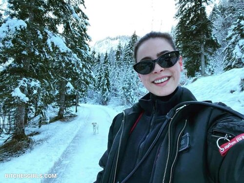 162852116729288345396936906052058438405 thumbnail