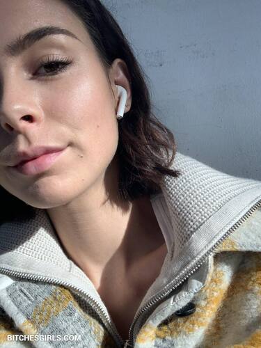 316273386028758733760179537070842179284 thumbnail