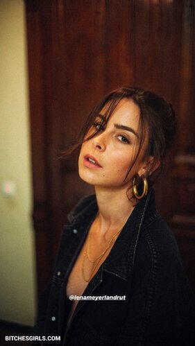 93298177409162040433251856602426183344 thumbnail