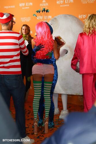 255532766354309597834605376185363186153 thumbnail