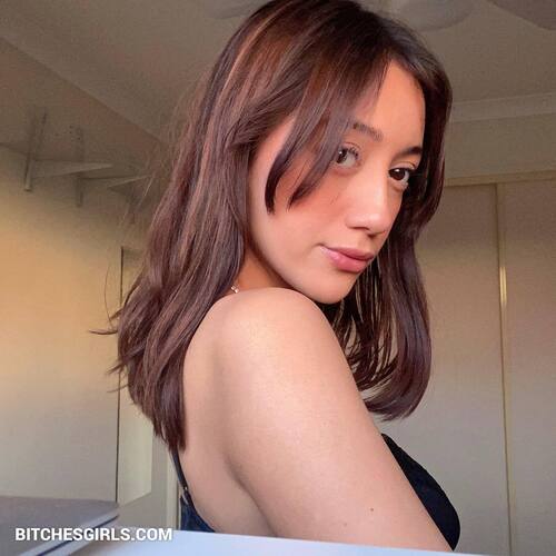 182297708879147448322490073537082575502 thumbnail