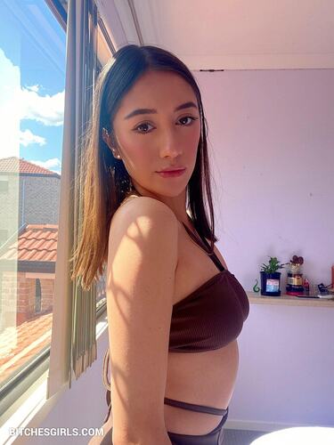 193754286285521629238386316540802563819 thumbnail