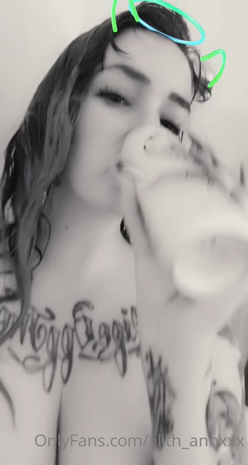 231439454332433874541293932608595001397 thumbnail