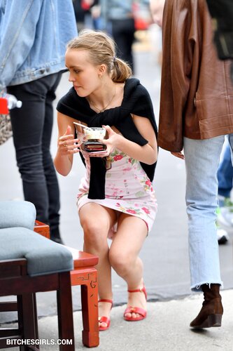 302972856962283976522549953758276140926 thumbnail