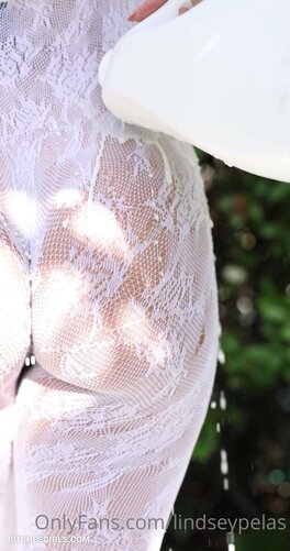 127748033368784800165554918250703354274 thumbnail