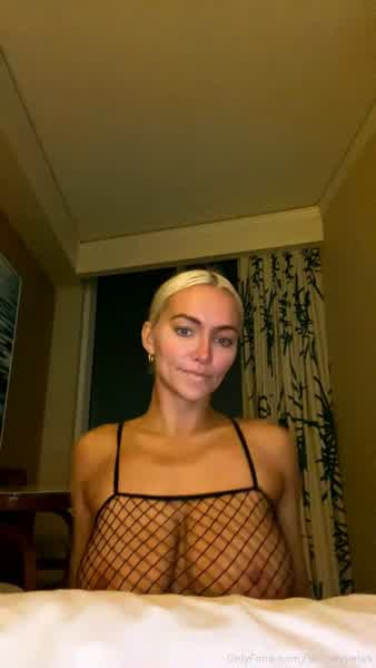 d2e2d8561efb4088e81106d3112c9489cb082e3ecd5b135c62c5cd3fcc22b721 thumbnail