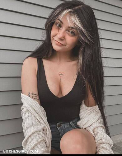 Linksgroupie Cosplay Porn - Mariah Nsfw Photos Cosplay