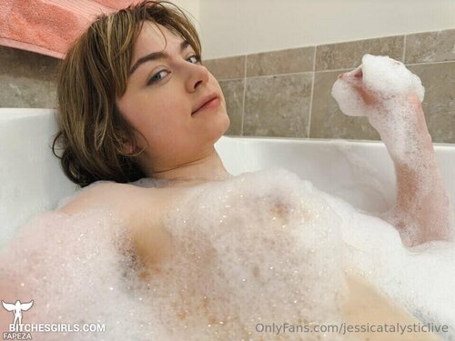 145743855476840496638294291814628112046 thumbnail