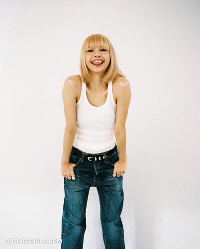 64592725591948376886401391097659775776 thumbnail