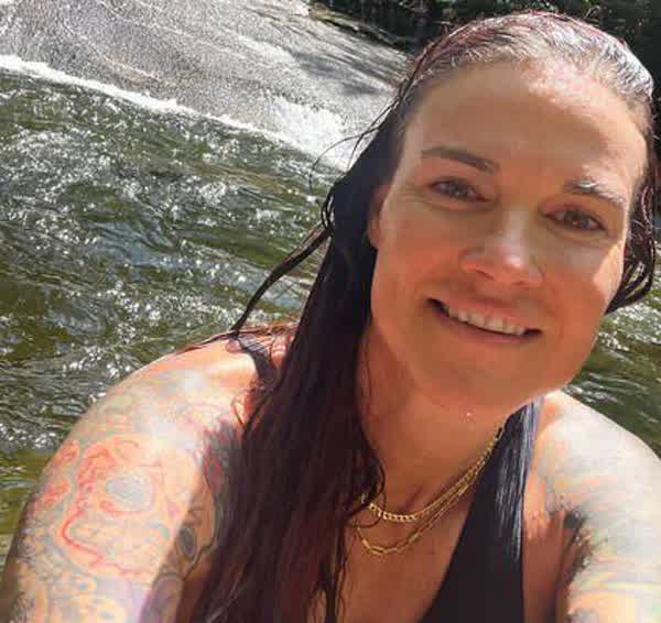 a657b3ea5d9cc53ff16e39d36642f5deb5a019b5b27ef6ce9a185c435f784f4a thumbnail