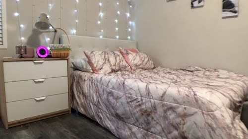 24096065000926001567623096939739030689 thumbnail